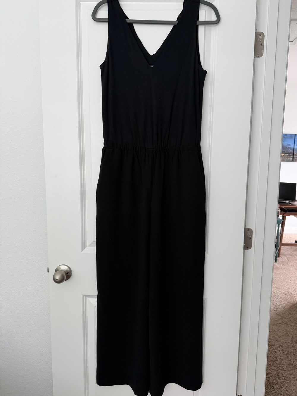 LOFT Black V-Neck Wide-Leg Sleeveless Jumpsuit
